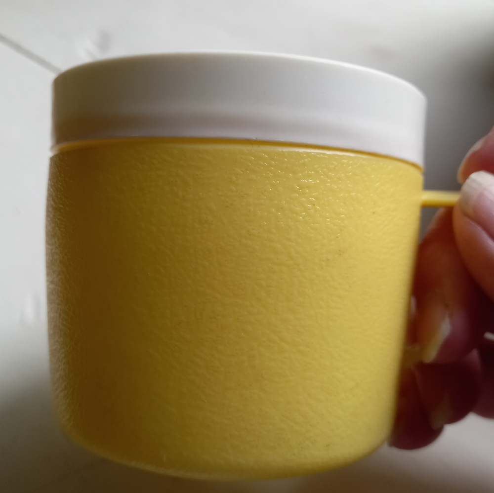 Vintage Therm-o-ware unbreakable cups. - Picture 12 of 14